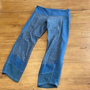 Lululemon Blue Cropped Leggings Size 6